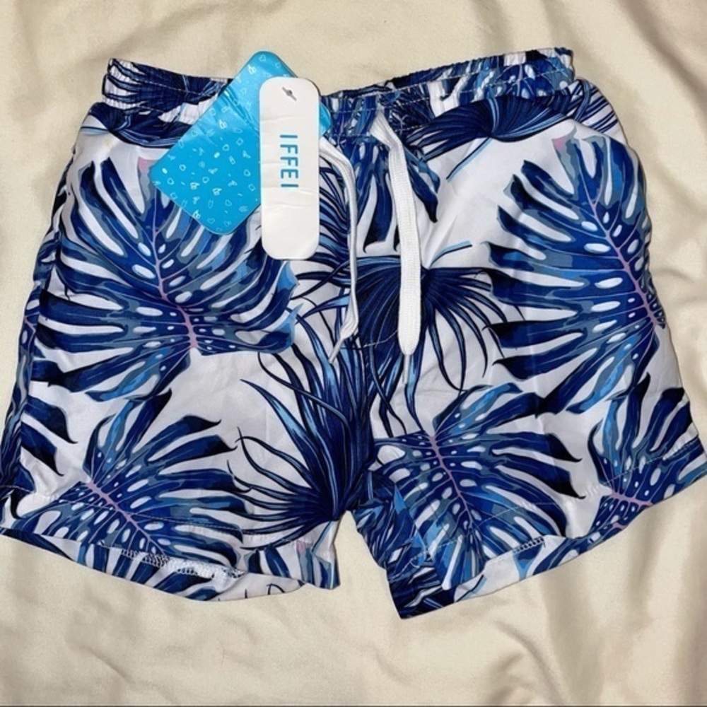 Boys size 4 swim trunks blue